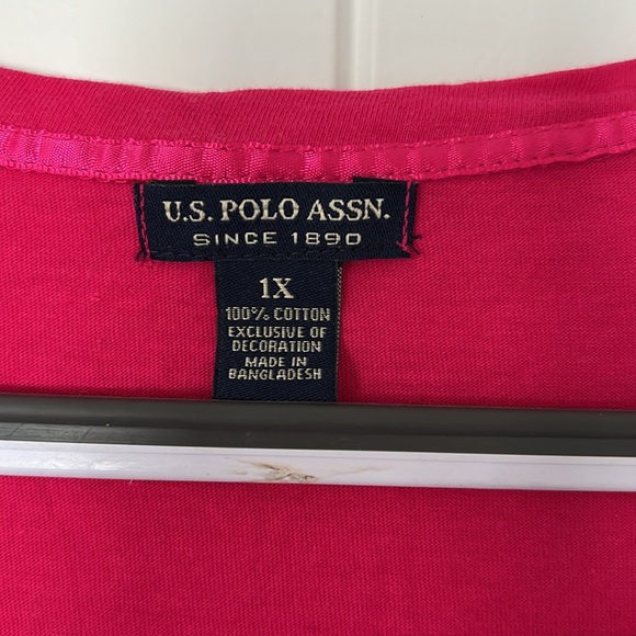 U.S. Polo Assn. Sz 1X, hot pink, 100% cotton, preppy, Barbiecore t-shirt v-neck - Picture 3 of 6